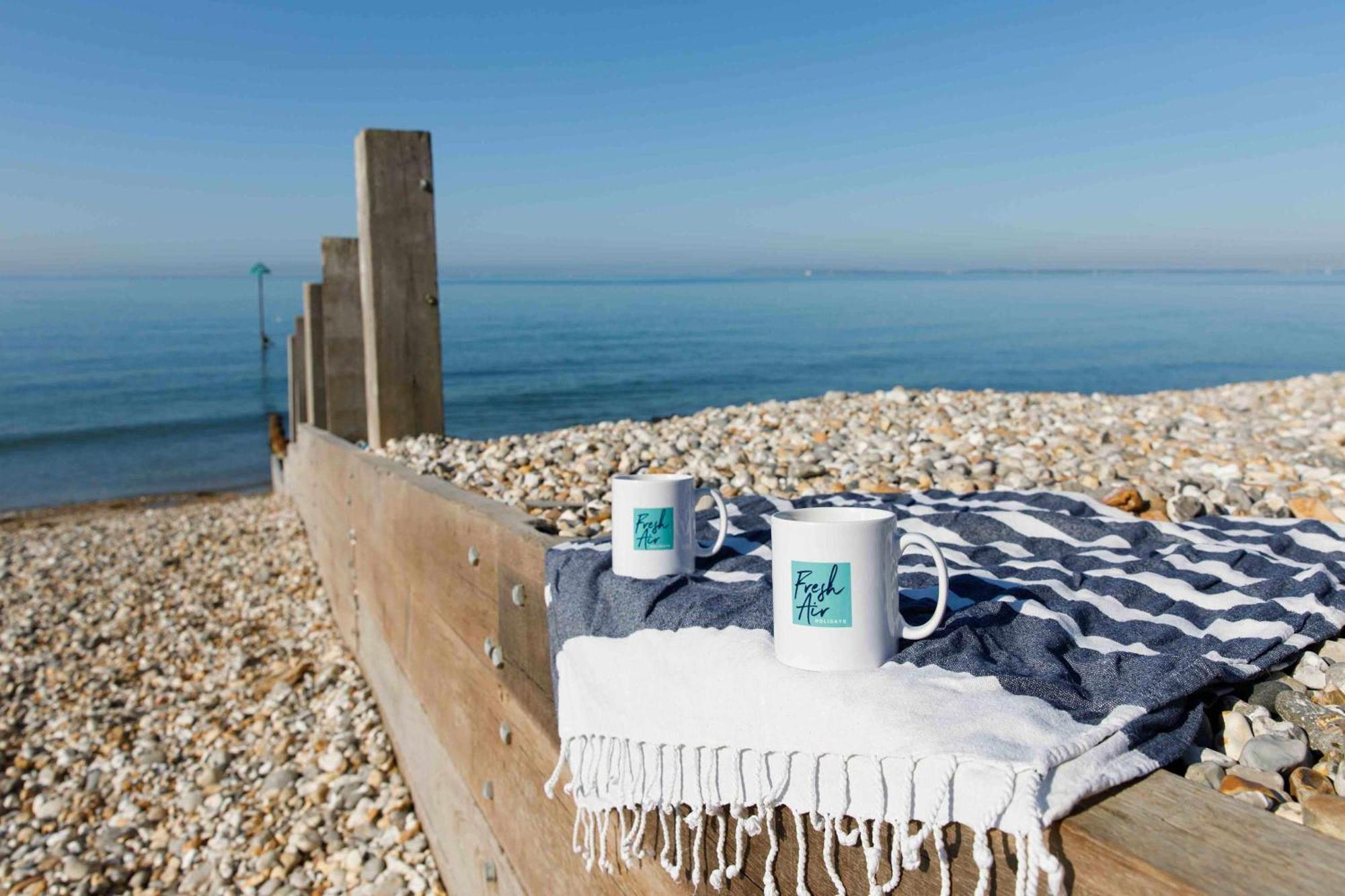 Spacious Home For 8 In Witterings - Walk To Beach East Wittering Luaran gambar