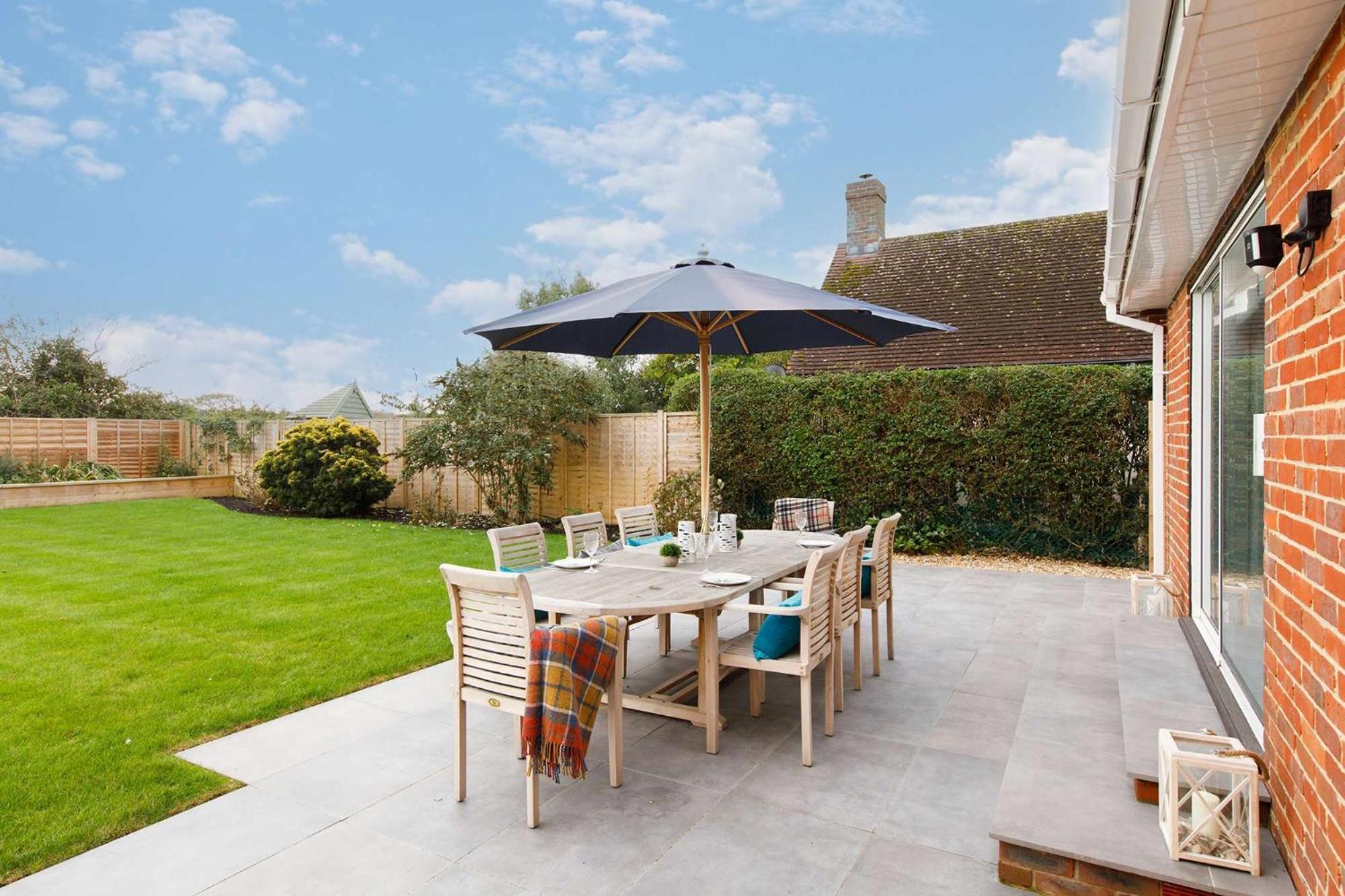 Spacious Home For 8 In Witterings - Walk To Beach East Wittering Luaran gambar