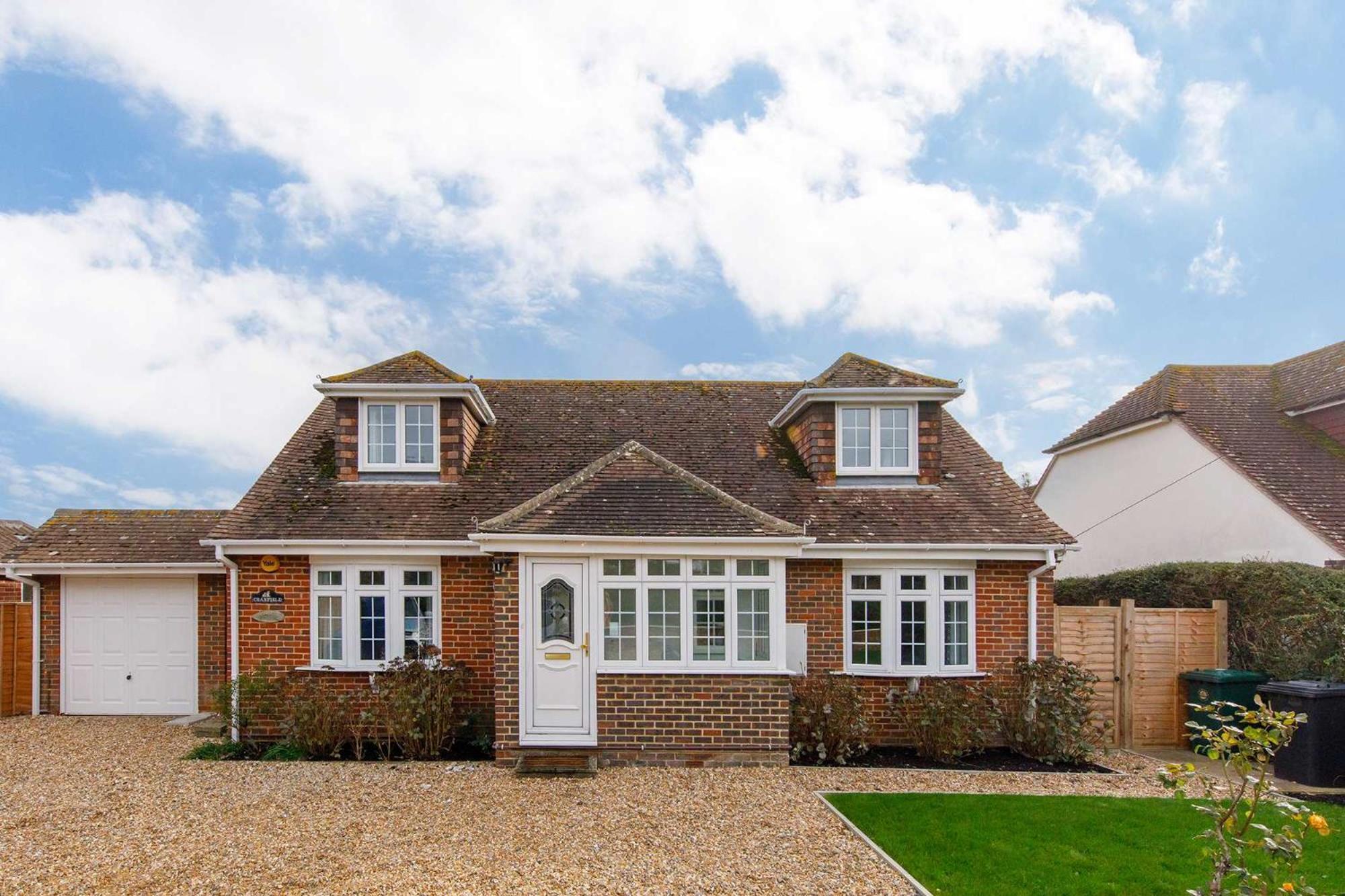 Spacious Home For 8 In Witterings - Walk To Beach East Wittering Luaran gambar